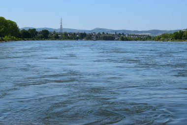 Almanya 'da geniş mavi Ren