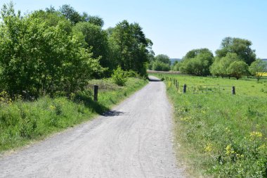 Kırsal alanda yol, kırsal alan
