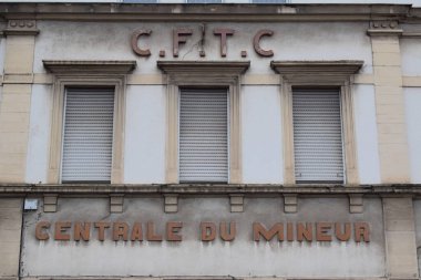 Eski Fransız maden mirası, kapalı ofis binası.