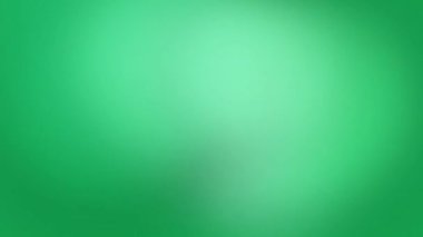 Yumuşak yeşil arka plan stüdyosu, hafif açık yeşil ve rahatlatıcı bir atmosfer için daha koyu tonlara sahip. Işıktan karanlığa pürüzsüz geçiş huzurlu bir ortam yaratır..