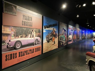 İtalya 'nın Torino kentindeki Museo Nazionale dell' Automobile İtalyan ve uluslararası üreticilerden tarihi araç, motor, şasi ve otomotiv tarihi sergileri sergilenmektedir..