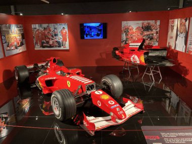İtalya 'nın Torino kentindeki Museo Nazionale dell' Automobile İtalyan ve uluslararası üreticilerden tarihi araç, motor, şasi ve otomotiv tarihi sergileri sergilenmektedir..