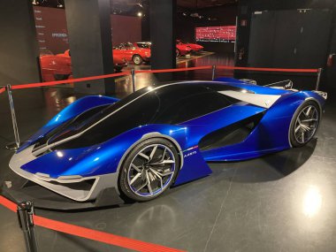 İtalya 'nın Torino kentindeki Museo Nazionale dell' Automobile İtalyan ve uluslararası üreticilerden tarihi araç, motor, şasi ve otomotiv tarihi sergileri sergilenmektedir..