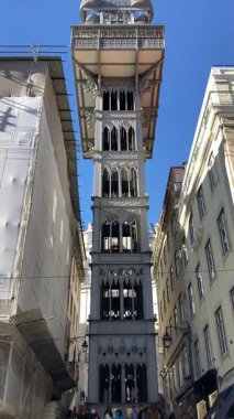 Lizbon şehir merkezinde, Portekiz 'de binalar ve sokak manzaraları.