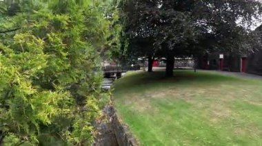 Blair Athol İskoç Highlands Perthshire Pitlochry yakınlarındaki tek malt viski fabrikası binaları.