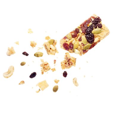 Kırık Çıtır Bal Meyve Granola Bar izole 