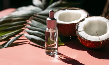 Temel yağlı cam şişe, cilt bakımı konsepti