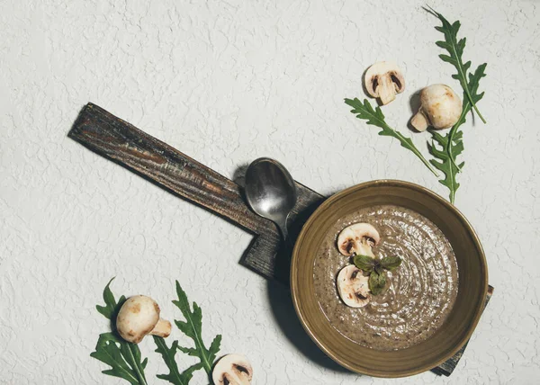 Avena Con Setas Rúcula Sobre Tabla Madera —  Fotos de Stock