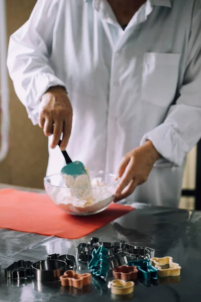 Close Zicht Van Vrouw Handen Voor Bereiden Deeg Voor Koekjes — Stockfoto