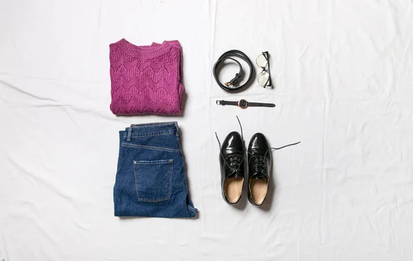 Плоска Композиція Стильним Одягом Аксесуарами Білому Тлі — стокове фото