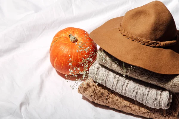 Autumn Hat Scarf White Background — Stock Photo, Image