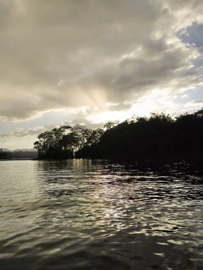 Dağlarda gün batımı
