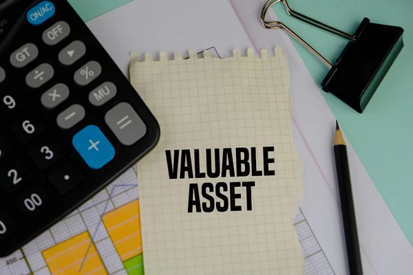 Metin Değerli Varlığınızı göstermek için yazma En değerli varlığınız yeteneğiniz veya kapasitenizdir. En değerli varlığın, yeteneğin ya da kapasiten üzerine yazılmış.