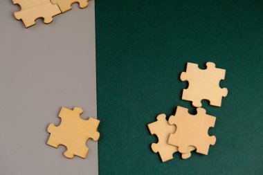 Metnin için boş alanı olan yeşil arkaplan. işletme ve eğitim kavramı