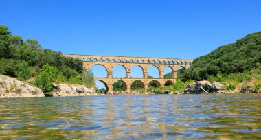 Roma Aqueduct Pont du Gard - Akdeniz manzarası Occitanie - Vers-Pont-du-Gard Fransa 2025-06-28