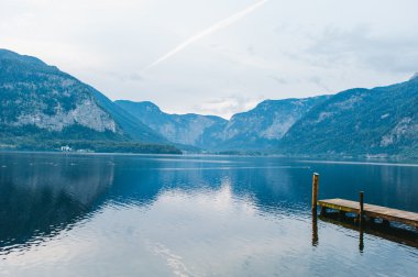 Avusturya Alpleri'nde Gölü