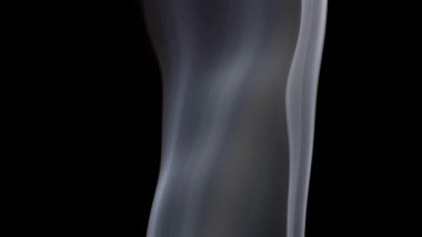 Beyaz duman büyüdükçe büyüyor. Siyaha karşı artan bir hacim yaratıyor..