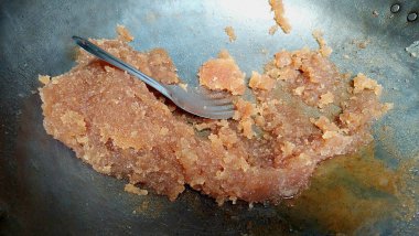 Gurr wala Halwa geleneksel kuru meyveli Kalabagh