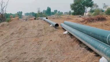 Ağır metal gaz boru hatları kırsal bölgelere yayılmış.