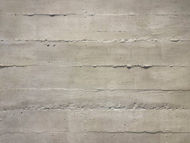 Çimento gri desenli, yatay çizgisel darbeler almış, rastgele yıkanmış desenli. Yatay güçlendirilmiş precast. Kusursuz arkaplan dokusu.