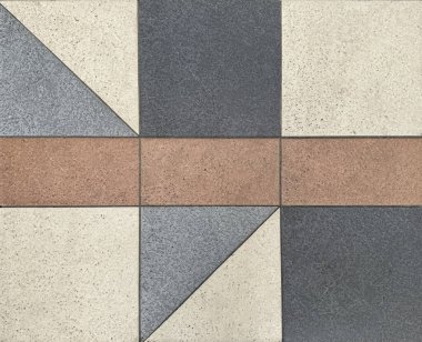 Geometrik fayansları kare ve üçgen şeklinde kapatın. Beyaz, siyah, gri ve kahverengi kırmızı renkte. Kusursuz arkaplan dokusu.