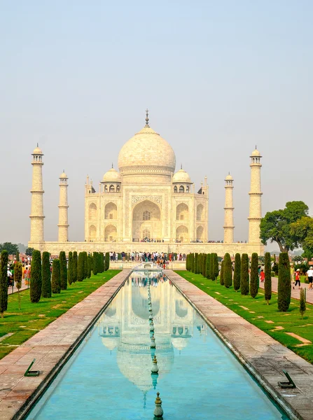 Taj Mahal, Agra, 11th Kasım 2014, Hindistan