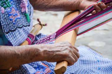 Dokuma tekniği, Jalietza, Oaxaca, Meksika. 18 Mayıs