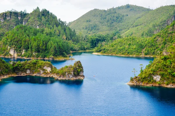 Montebello Milli Parkı, Chiapas devlet, Meksika, 25 Mayıs
