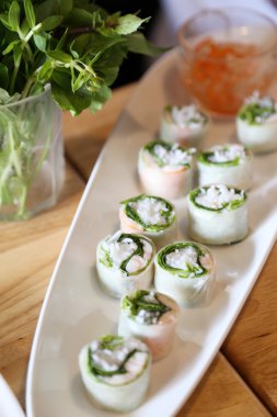 Sebze ve tavuklu börek..