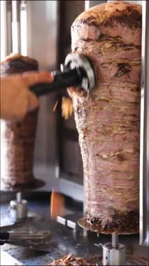 Sulu sosis kebabı. Türk mutfağı. Doener Sandviçi. Yüksek kalite fotoğraf