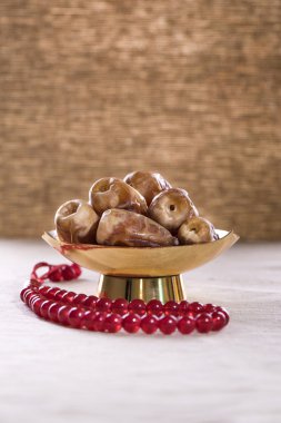 Altın servis tabağı tarihleri