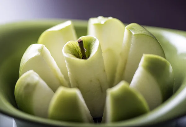 Green apple cut