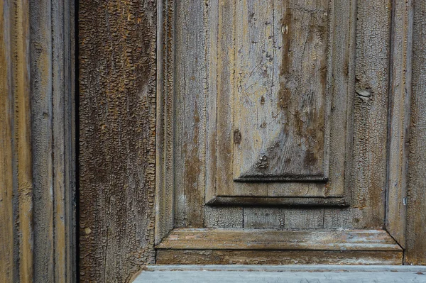Дверь в дом — стоковое фото