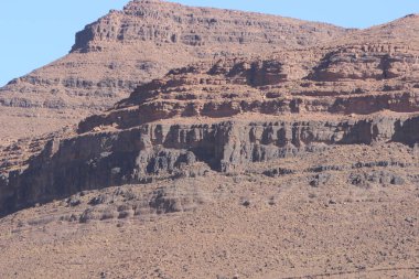 Fas 'ta Agdz ve Ait Saoune arasındaki dağlar