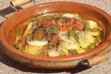 Geleneksel Fas Sebzesi Patatesli Tagine