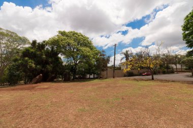 Ribeirao Preto 'nun ünlü küçük parkı Pico da Unaerp. Bisiklet yolu ve sağlıklı yaşam konsepti görüntüsü.