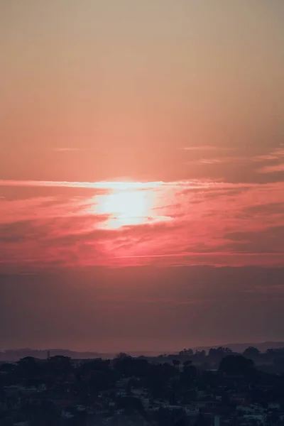 Amanhecer Com Nuvens Imagem Conceito Céu Avermelhado — Fotografia de Stock