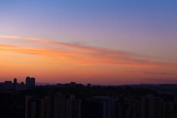 Skyline Céu Colorido Antes Amanhecer Espaço Para Texto — Fotografia de Stock