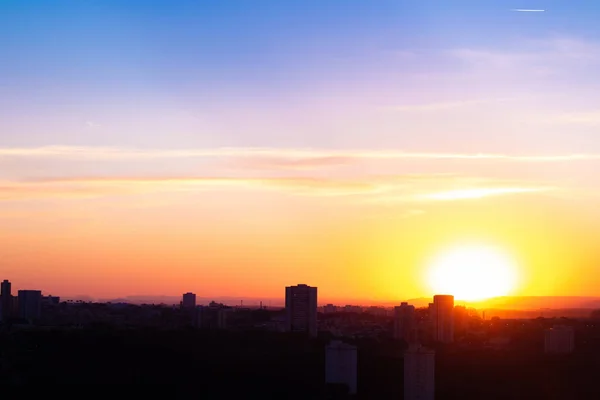 Sonnenuntergang Skyline Gebäude Stadt Brasilien Bewölkt Farbigen Schönen Wintertag Raum — Stockfoto
