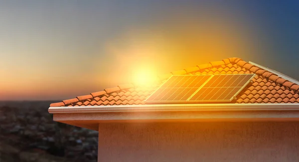 Solar Energy Panels Beautiful Sunset Sky City Backgound — Stock Photo, Image