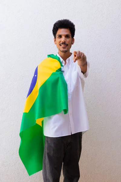 Бізнес Або Рабочий Холдинг Бразильський Прапор Ізольований Білому — стокове фото