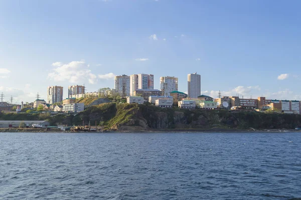 Vista Dal Mare Sul Paesaggio Urbano Della Penisola Egershield Vladivostok — Foto Stock
