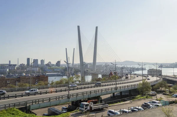Vladivostok Rusland Oktober 2020 Gouden Brug Gouden Hoorn Zonnige Dag — Stockfoto