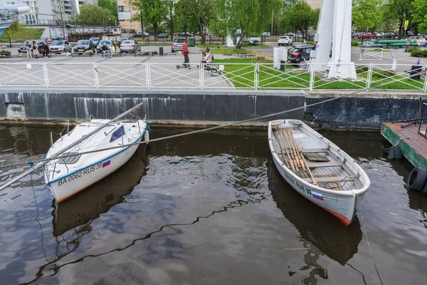 Kaliningrad Russia May 2021 Couple Moored Boats Embankment Old Port — стокове фото