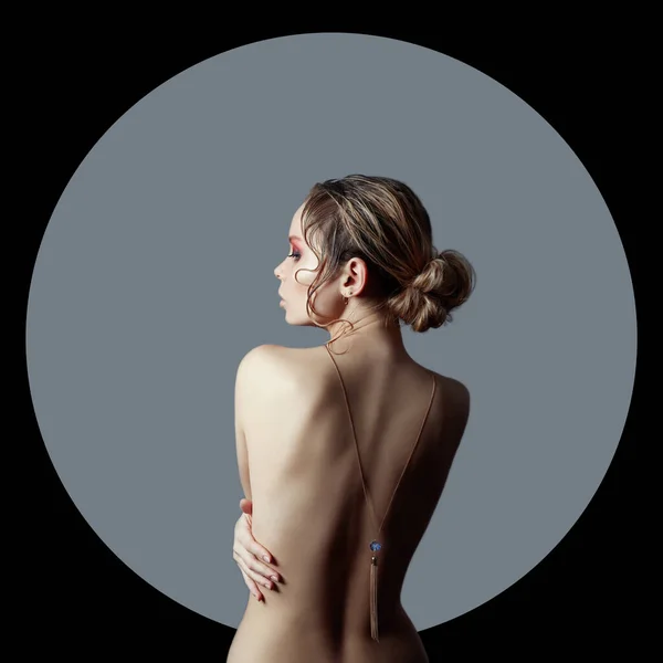 Art Beauty Nude Woman Black Background Gray Circle Ring Perfect — Stock Photo, Image