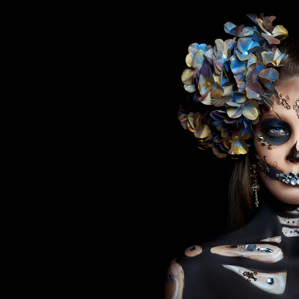 Halloween Retrato Beleza Uma Mulher Esqueleto Morte Maquiagem Rosto Menina — Fotografia de Stock