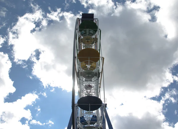 Ferris wheel in an amusement park — Stock Photo, Image