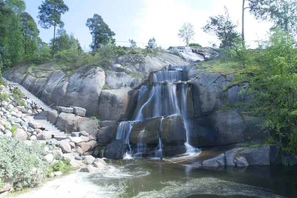 Waterfall in a city park — Stock Photo, Image