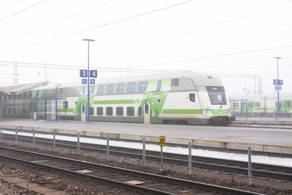 Kouvola, Finsko 31 březen 2016 - Kouvola nádraží v mlze. — Stock fotografie