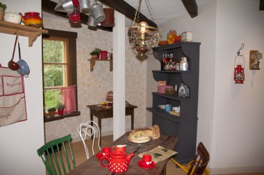 Naantali, Finlandiya - 07 Temmuz 2015: Moominworld Moominhouse mutfakta